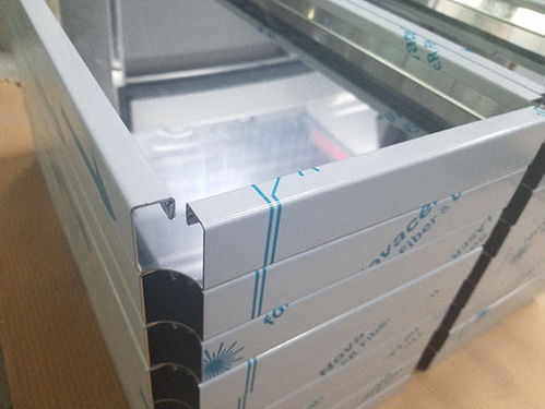 鉑盾進(jìn)行鈑金折彎加工有什么需要注意